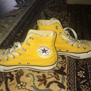 mustard yellow high too converse!!